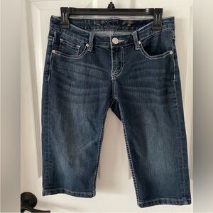 Seven7 Denim Capris/Bermuda Shorts, Size 4